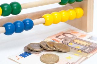 euros xrimatooikonomika